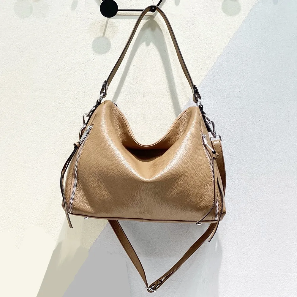 【伊卡柔Ikary】時尚高級感百搭撞色真皮水桶包(9816米白) 歷史價格詳細信息