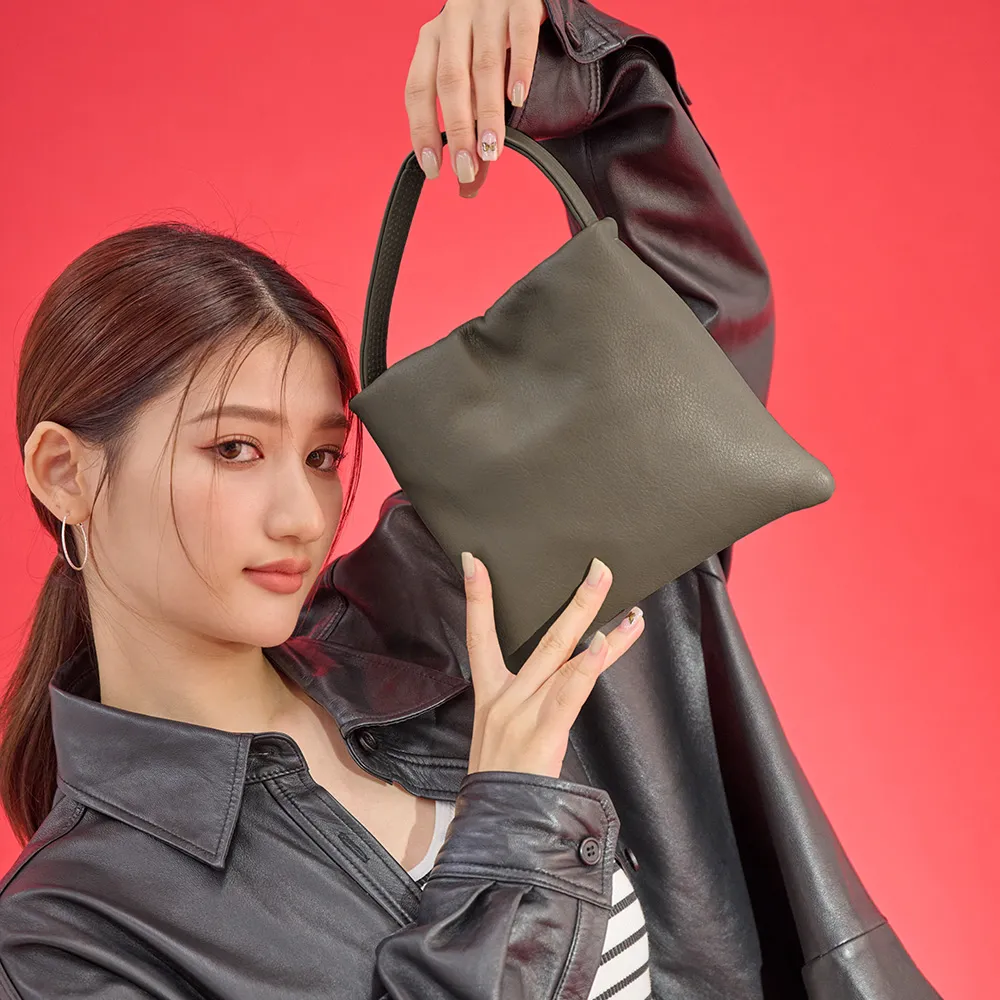 2R 頭層牛皮mini信封小斜包 咖啡 歷史價格詳細信息