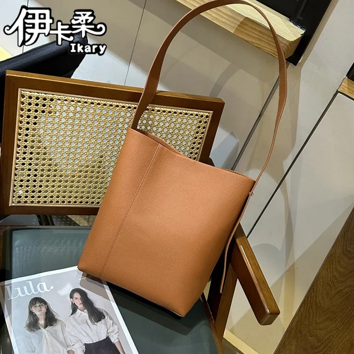 【伊卡柔Ikary】復古高級感頭層植鞣牛皮時尚小方包(9241日落黃) 歷史價格詳細信息