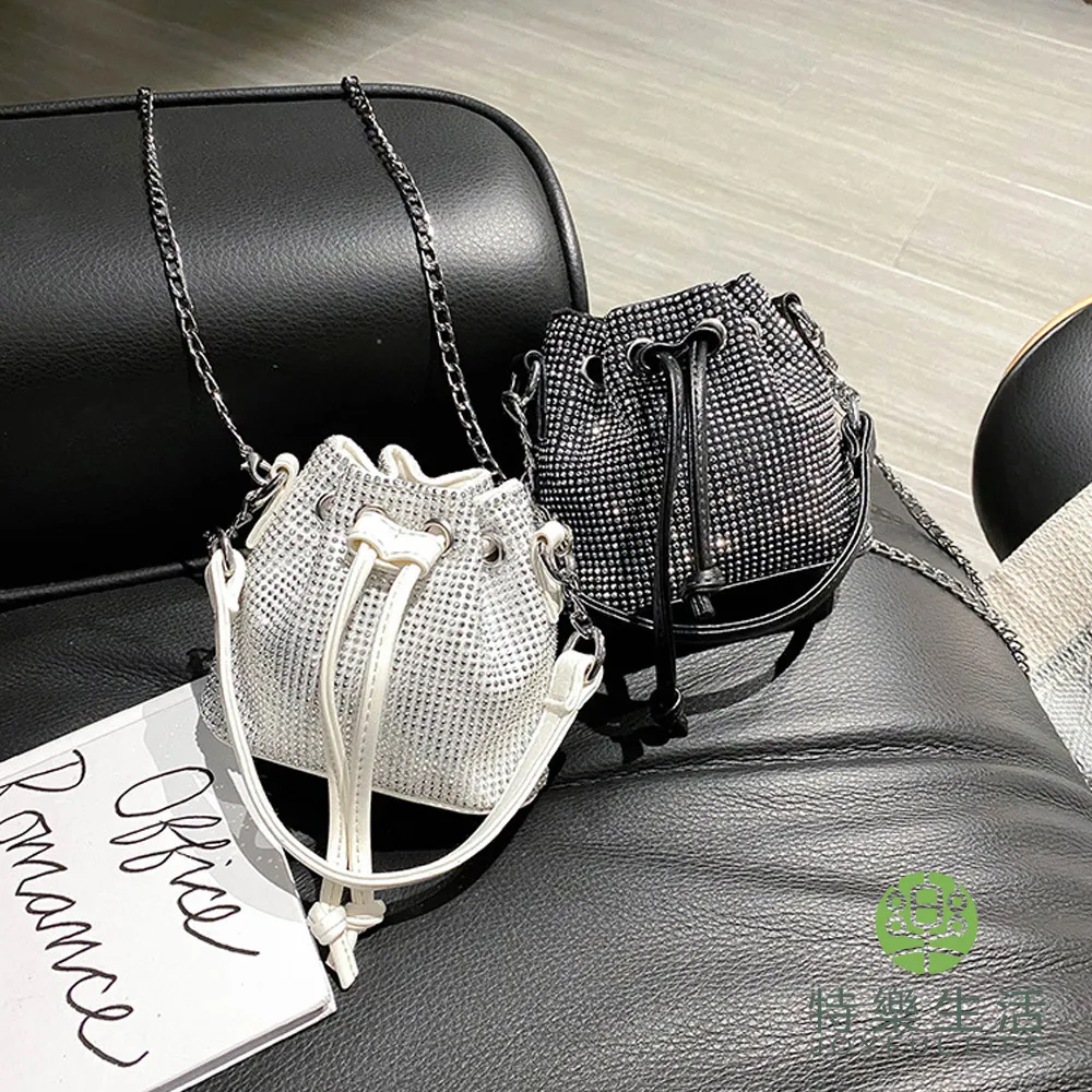 【JOYFUL LIFE 特樂生活】小羊皮拼接魅惑手拿包 歷史價格詳細信息