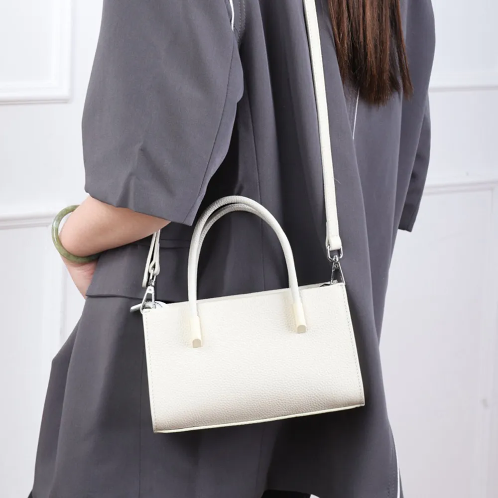 高級感白色小方包包新款酒神包斜挎鏈條包 歷史價格詳細信息