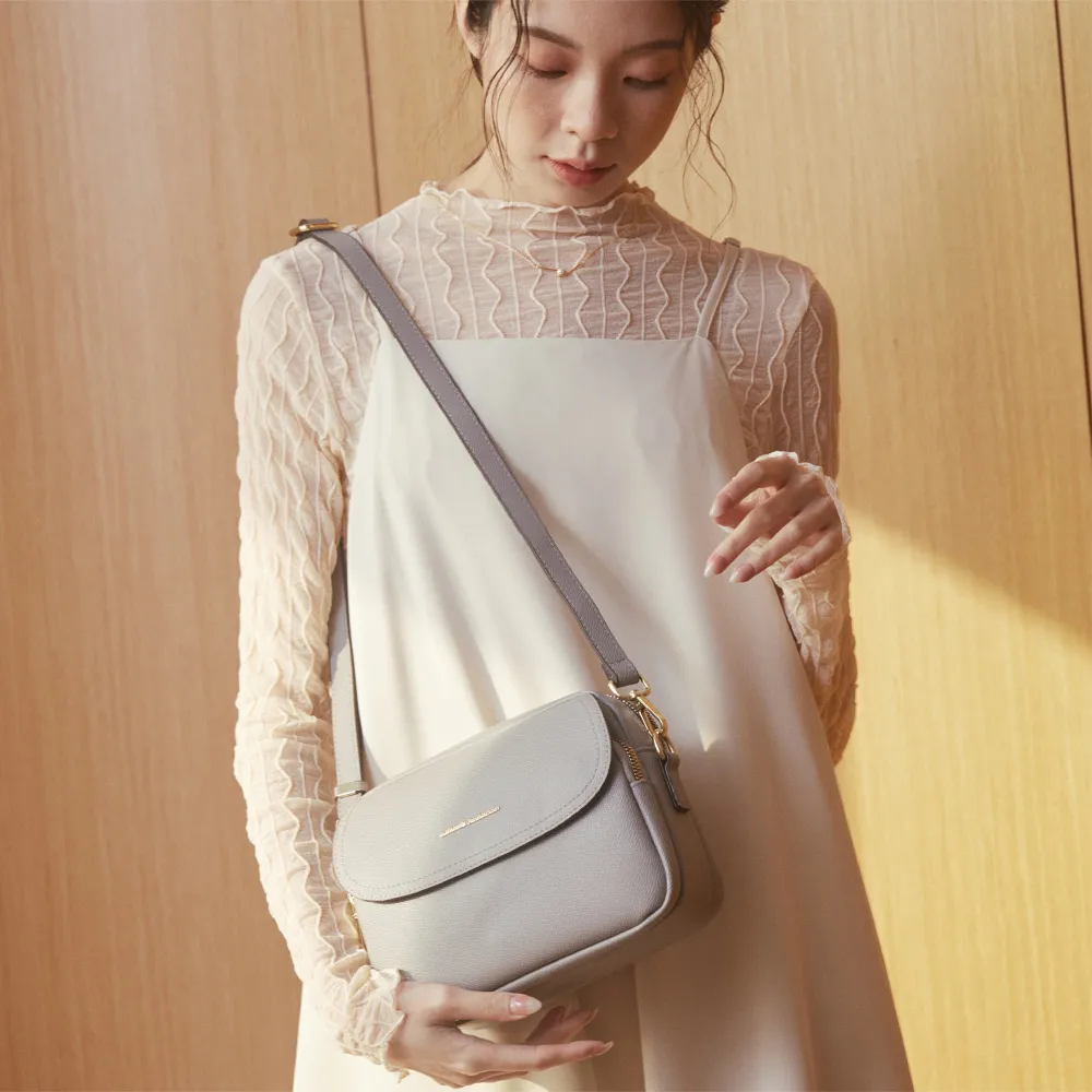 【金安德森】Alyssa 翻蓋磁扣斜側包-灰色 歷史價格詳細信息