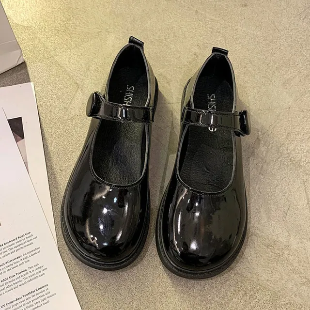 【韓國K.W.】Y5572現貨36碼春漾夢幻豆豆鞋(韓國K.W./女鞋/現貨) 歷史價格詳細信息