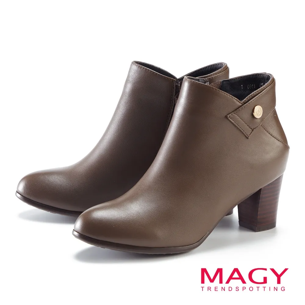 【MAGY】金屬LOGO真皮粗高跟 女 短靴(咖啡) 歷史價格詳細信息