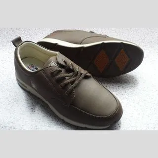 皮鞋男 男士休閑皮鞋男韓版潮流高檔男鞋新款帥氣商務正裝黑色透氣皮鞋子【熱賣款】 歷史價格詳細信息