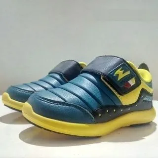 時尚魔術貼春秋季透氣新款兒童帆布鞋男童單鞋女寶寶休閒小童鞋 歷史價格詳細信息