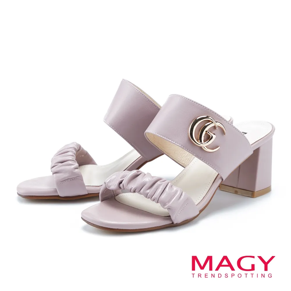 MAGY 雲朵抓皺寬帶金飾釦粗高跟涼拖鞋 米白 歷史價格詳細信息