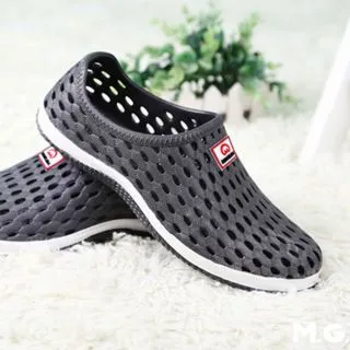 M.G. 簍空蕾絲花針織蝙蝠袖罩衫(四色) 歷史價格詳細信息