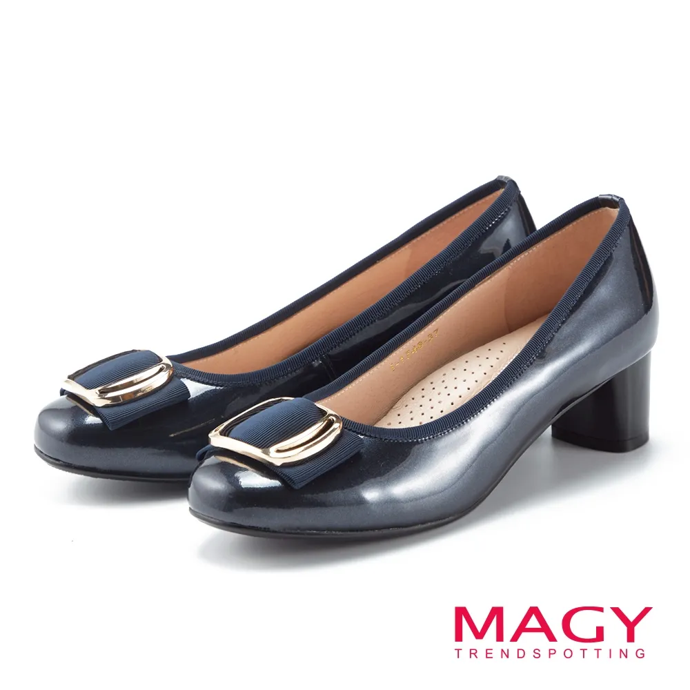 【MAGY】金屬飾釦蝴蝶結真皮尖頭平底鞋(米色) 歷史價格詳細信息