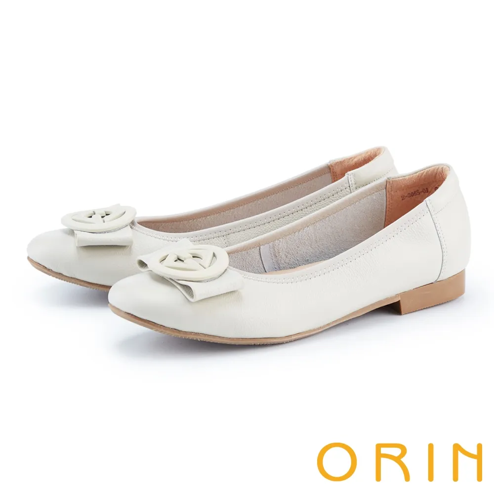 ORIN 蝴蝶結金屬飾釦水鑽真皮楔型低跟鞋 黑色 歷史價格詳細信息