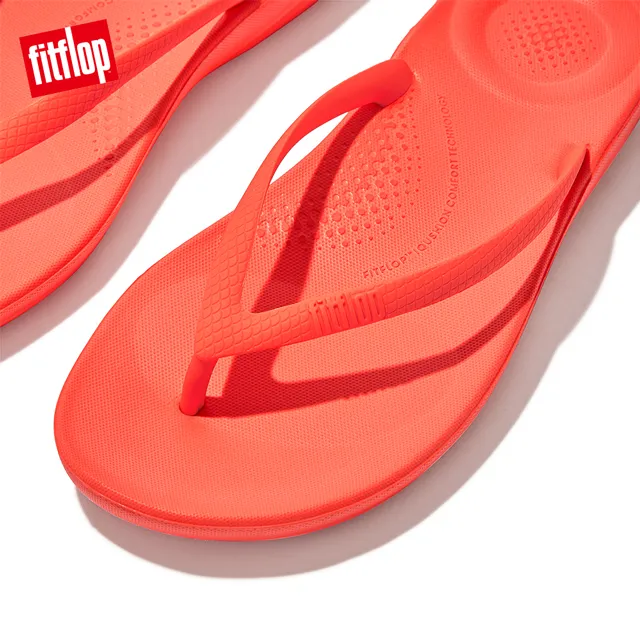 【FitFlop】IQUSHION ERGONOMIC FLIP-FLOPS輕量人體工學夾腳涼鞋-女(米色) 歷史價格詳細信息