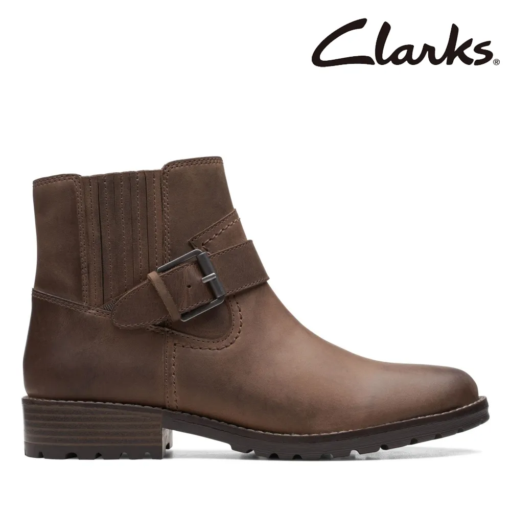 【Clarks】金屬飾釦時尚梯形方跟娃娃鞋CLF74682D 歷史價格詳細信息
