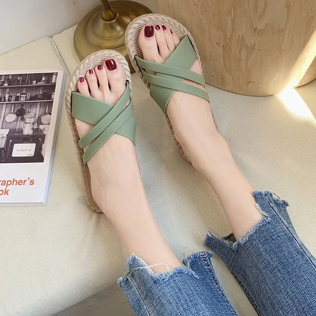 【韓國K.W.】Y4526現貨36碼歐洲站小雛菊松糕鞋(韓國K.W./女鞋/現貨) 歷史價格詳細信息