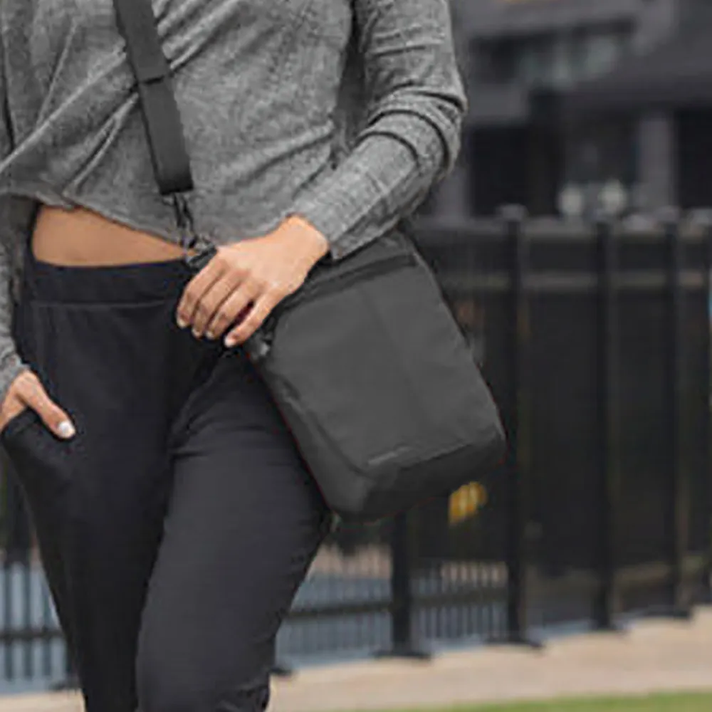 TRAVELON RFID方型防盜斜背包(黑) 歷史價格詳細信息