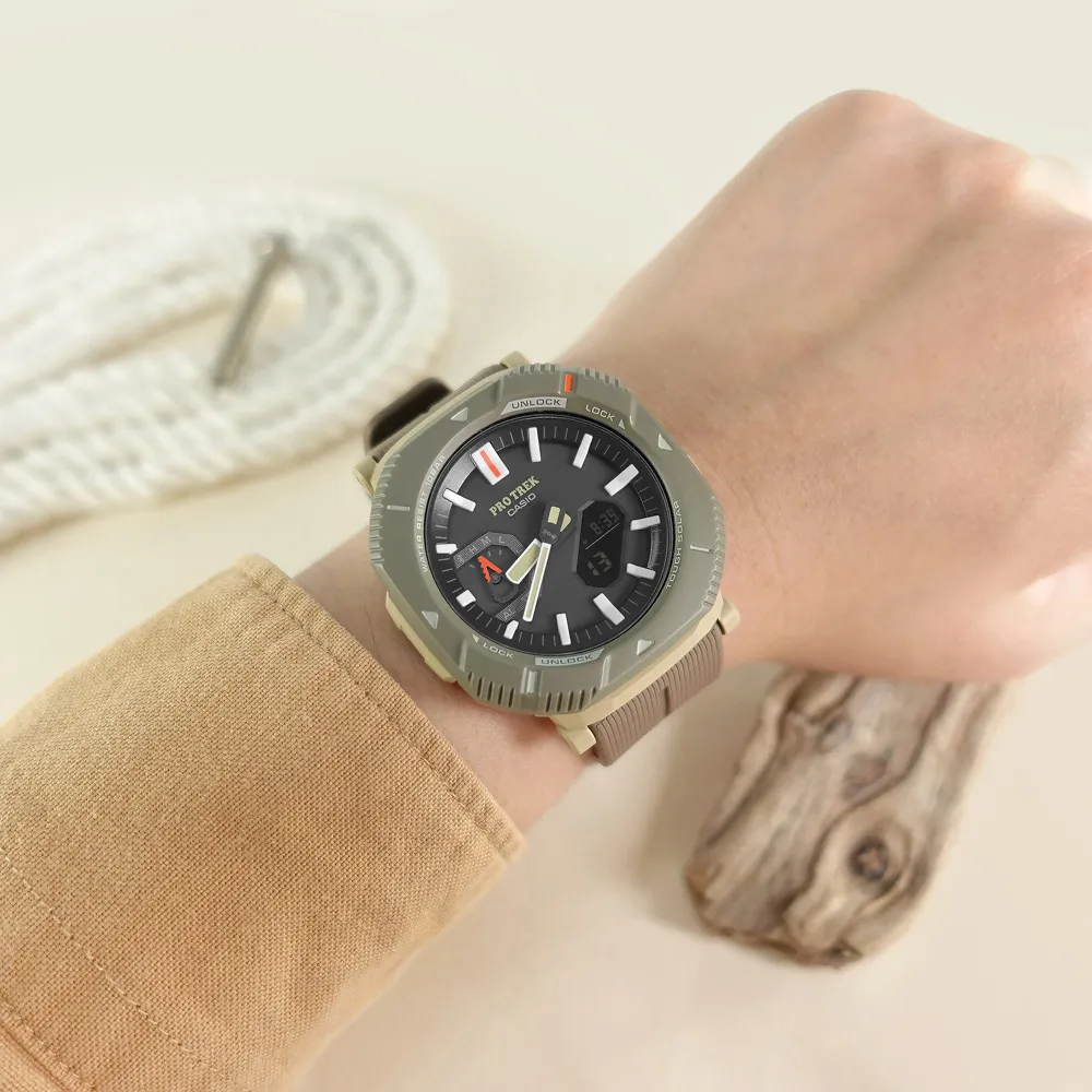 CASIO PRO TREK 搭載3大感應器藍色主題專家戶外運動登山錶-PRG-650YL-2 歷史價格詳細信息