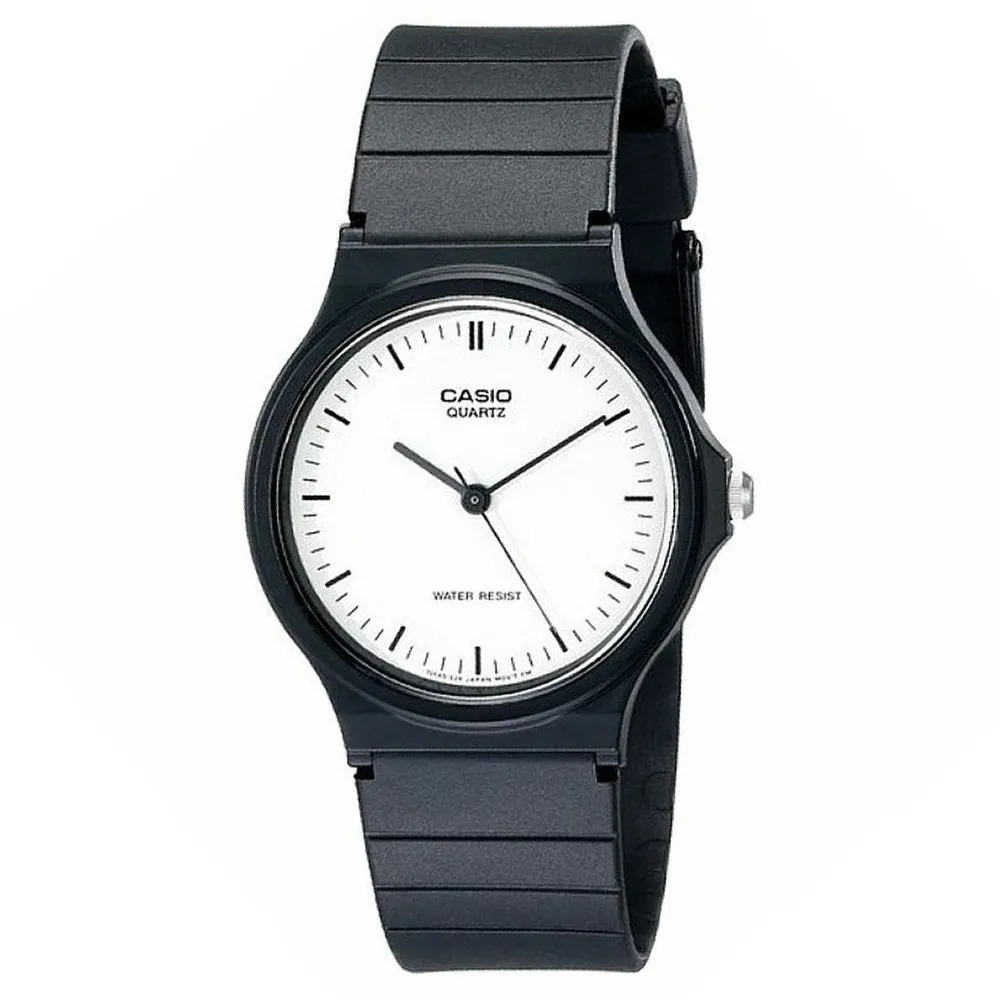 CASIO 極限輕薄數字錶-白面黑字 歷史價格詳細信息