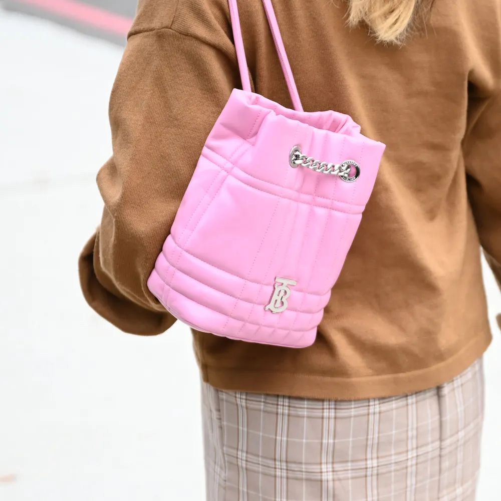 橫格紋舒棉素色方巾 粉紅色 4入裝 歷史價格詳細信息