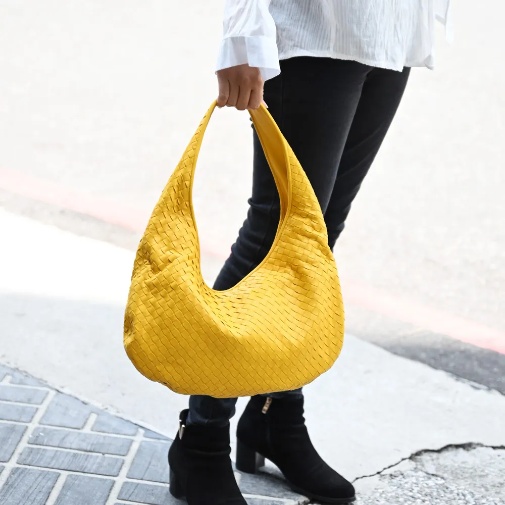 BOTTEGA VENETA 手工編織小牛皮3卡拉鍊卡片夾/零錢包(暗綠) 歷史價格詳細信息