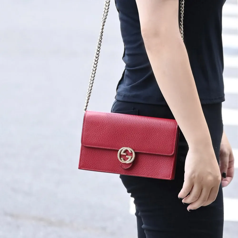 GUCCI 510304 金屬雙G壓釦式肩/斜背鍊包.藍 小 歷史價格詳細信息