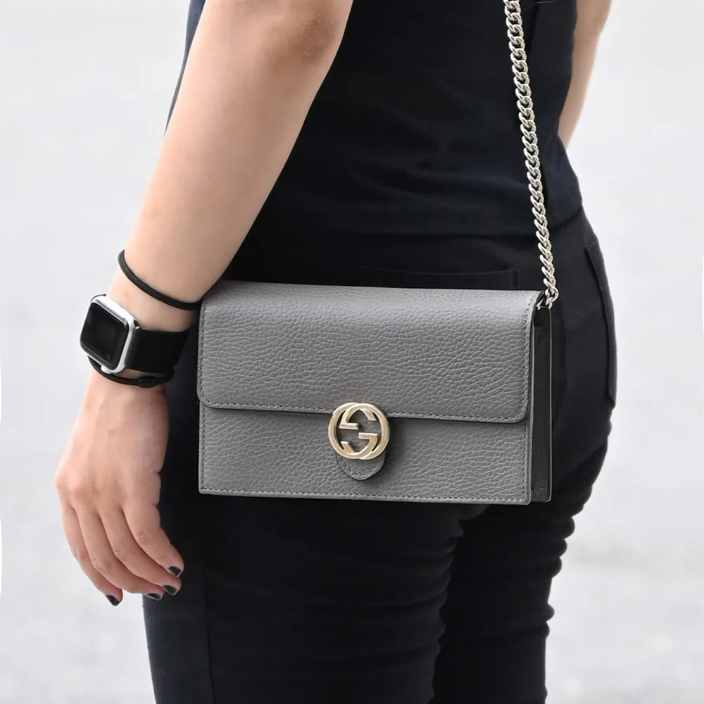 GUCCI 金LOGO小牛皮對開零錢袋短夾(黑色) 428725 DJ20T 1000 歷史價格詳細信息