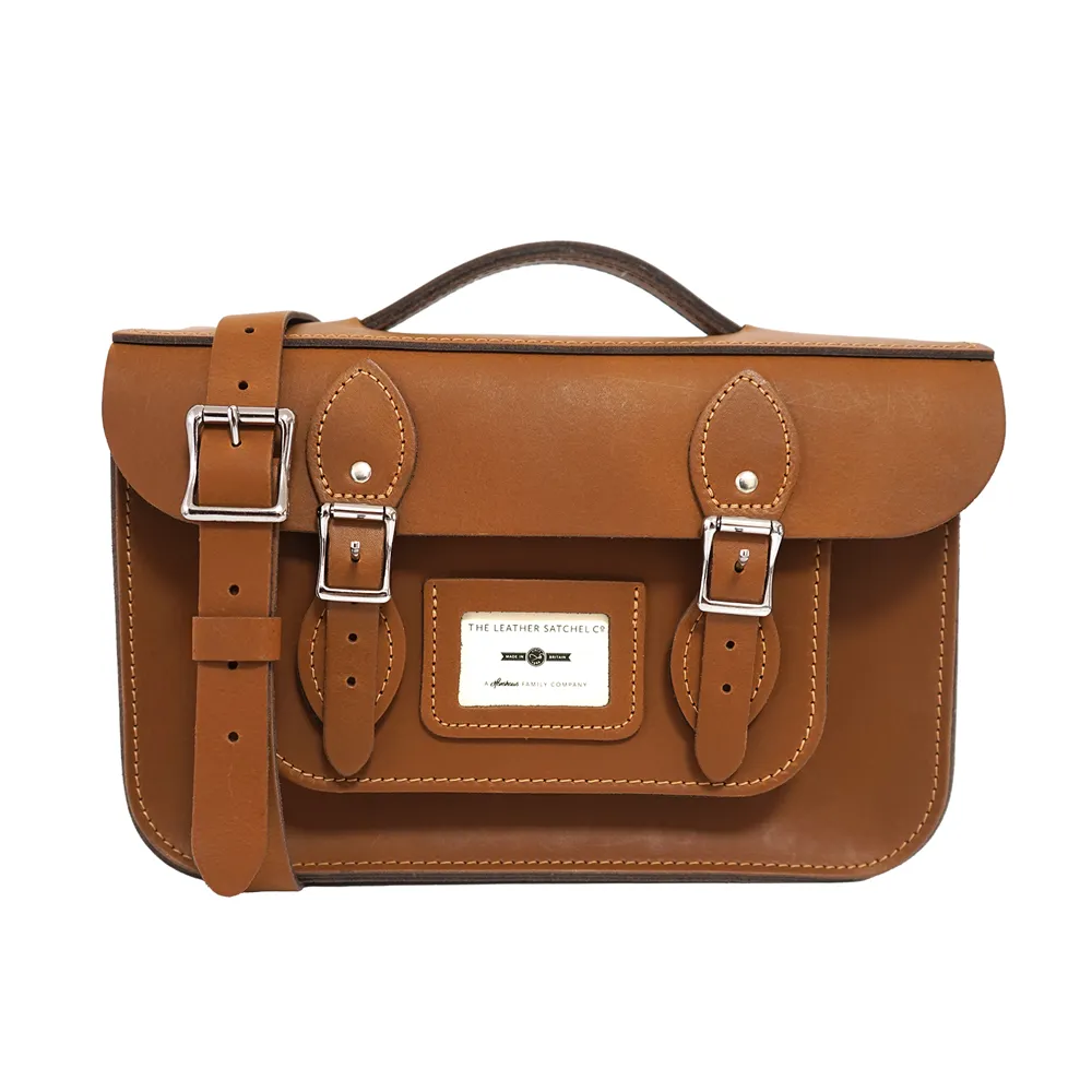 Leather 咖啡色硬殼皮質後背小包,高度:25cm,寬度:18.5cm,少用極新,出清大降價. 歷史價格詳細信息