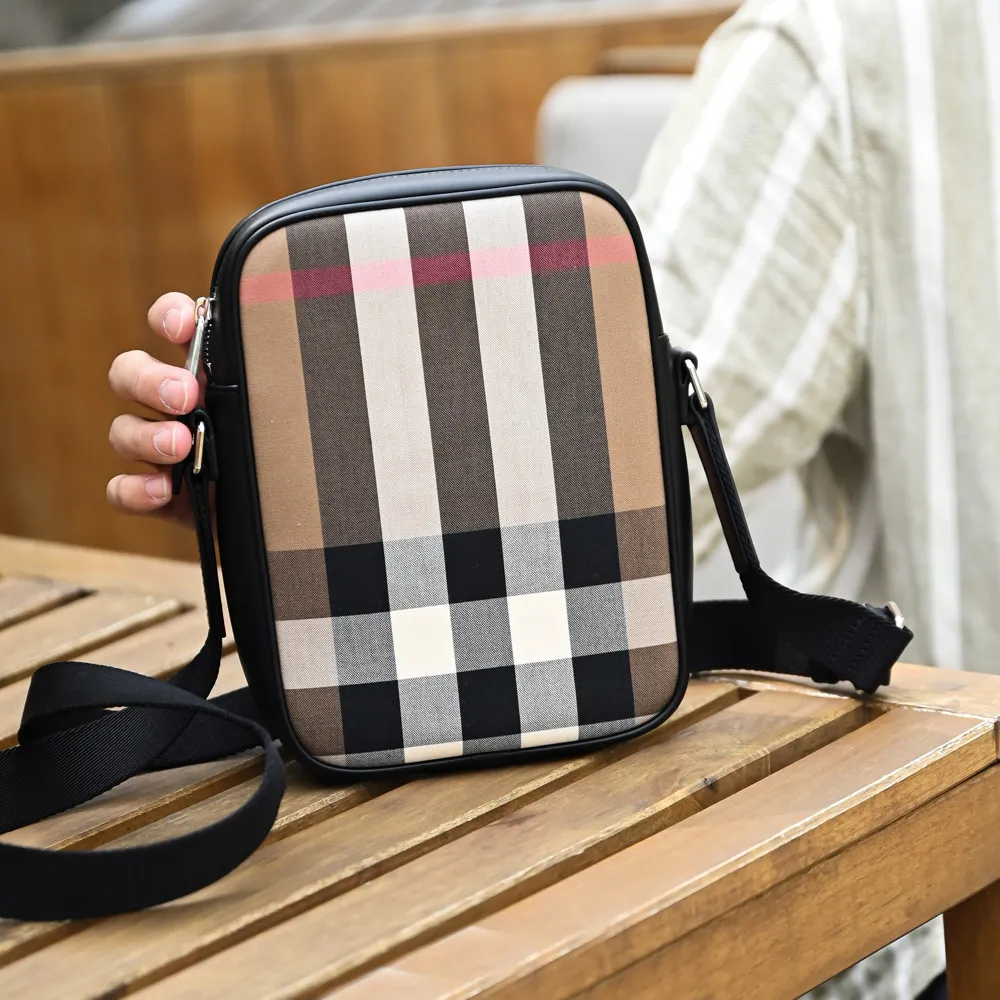 BURBERRY 經典方框 光學眼鏡 (黑)#B2352F 3001 歷史價格詳細信息