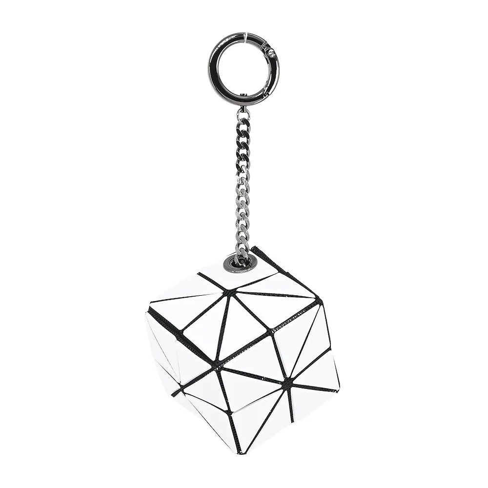 ISSEY MIYAKE 三宅一生  BAOBAO 白金箱型迷你手提包-銀 歷史價格詳細信息