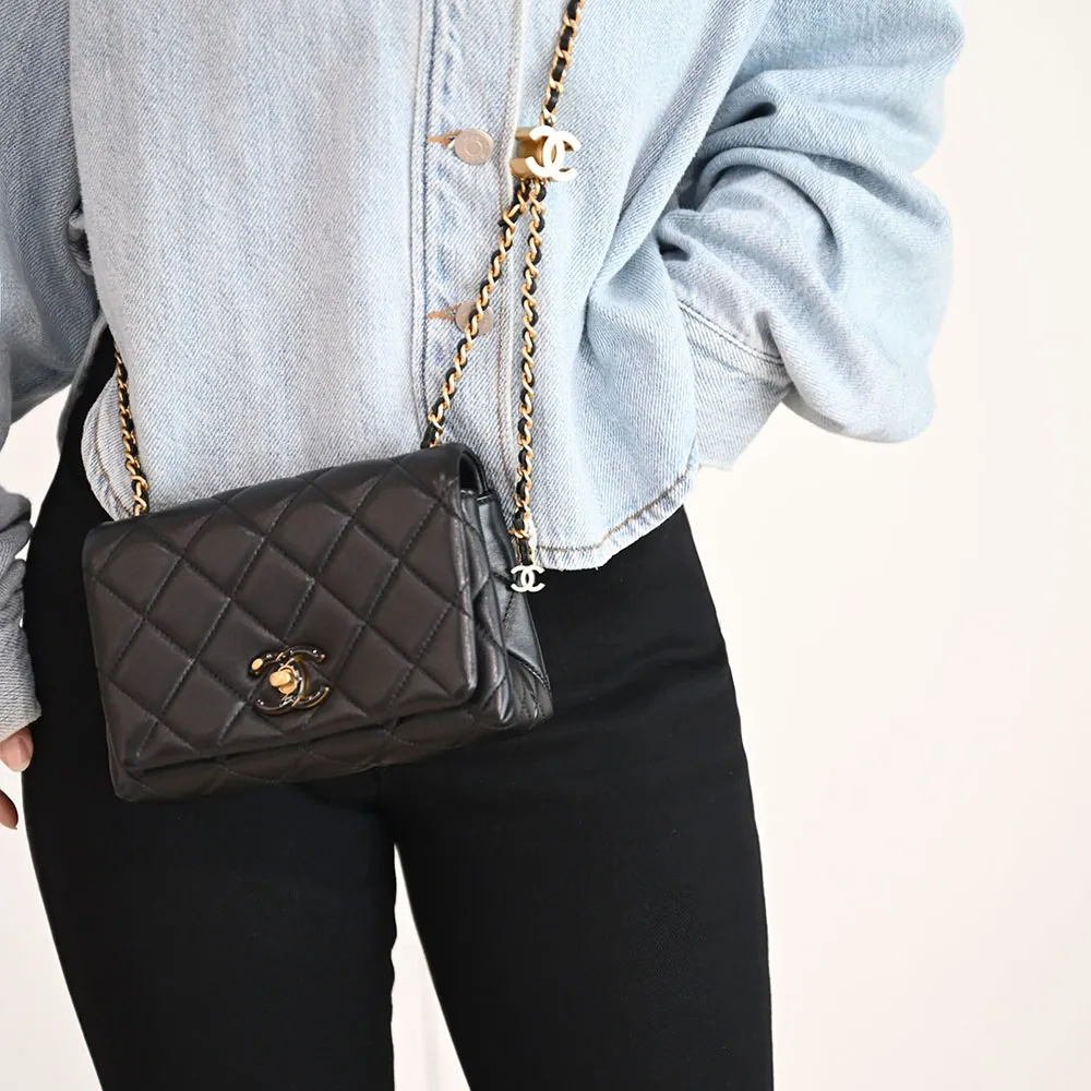 Chanel 爆款雙C人氣短筒靴黑色皮穿鏈 歷史價格詳細信息