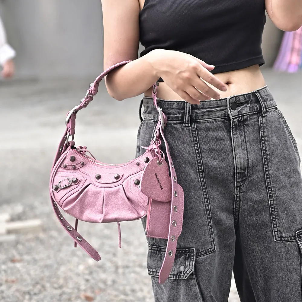 Balenciaga巴黎世家Le cagole 油蜡皮xs号 ash blue这个颜色超美的 歷史價格詳細信息