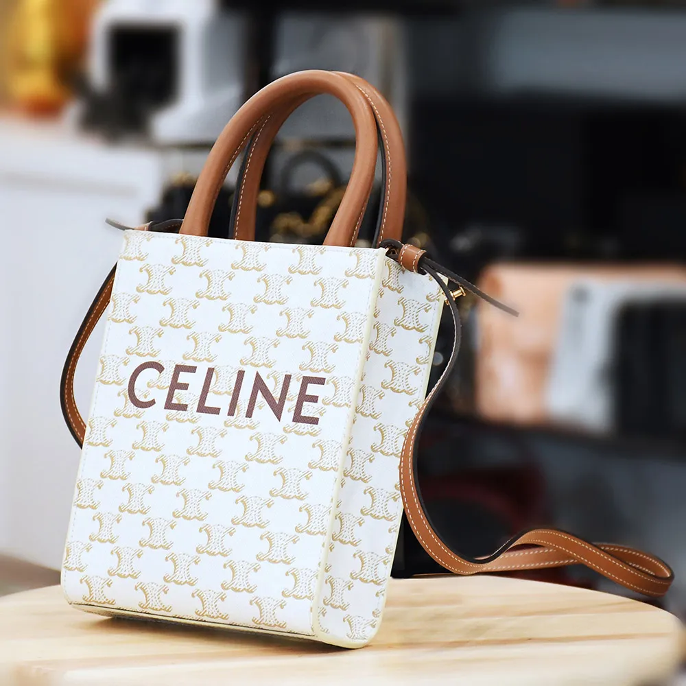 CELINE 兩件式 義大利製 低調奢華 時尚風格   LOGO  羊毛 背心罩衫 外套 20190206-1 歷史價格詳細信息