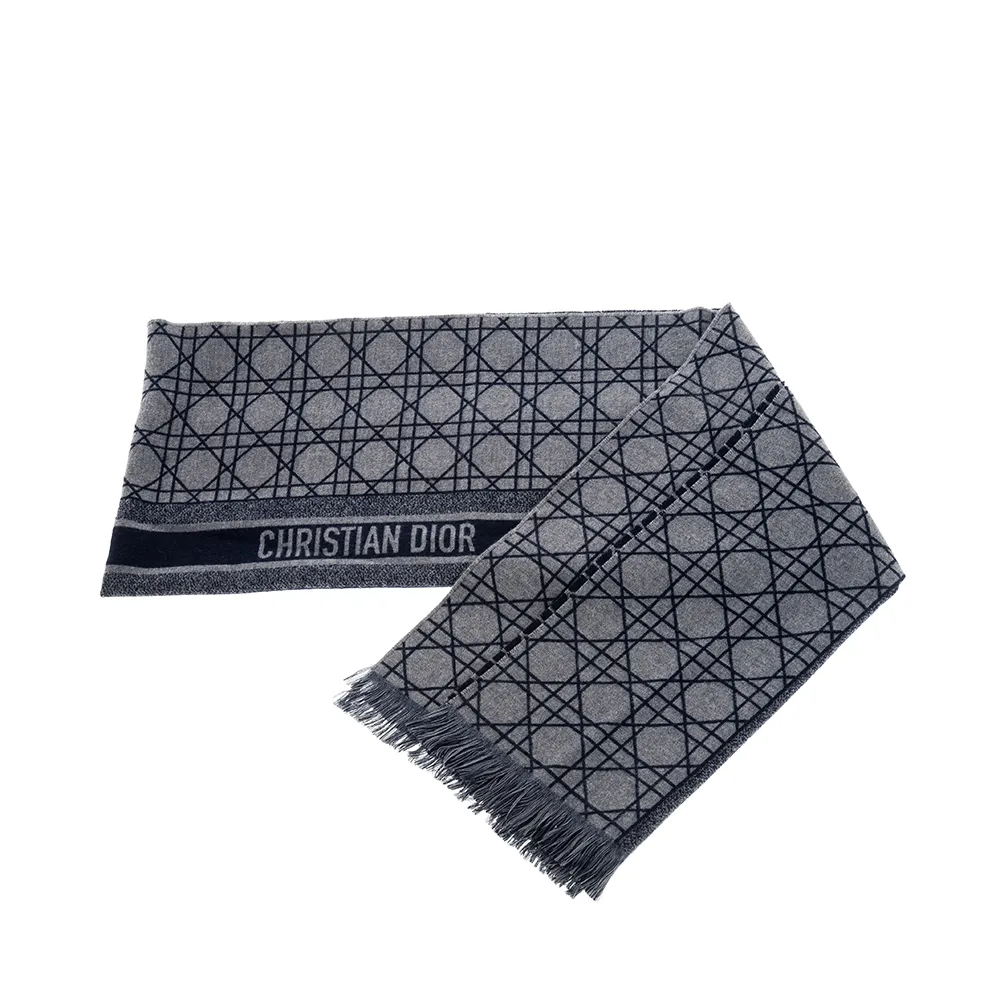 DIOR 新款鎏金蝴蝶CD珍珠胸針 這壹期的蝴蝶美得像藝術品般的存在 歷史價格詳細信息