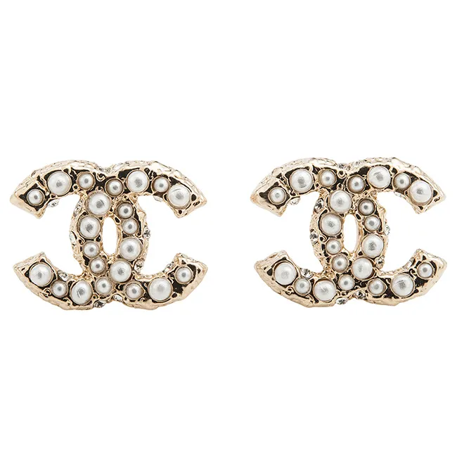 CHANEL 經典水鑽穿鍊LOGO荔枝牛皮金釦WOC手拿/斜背包 (黑色) 歷史價格詳細信息