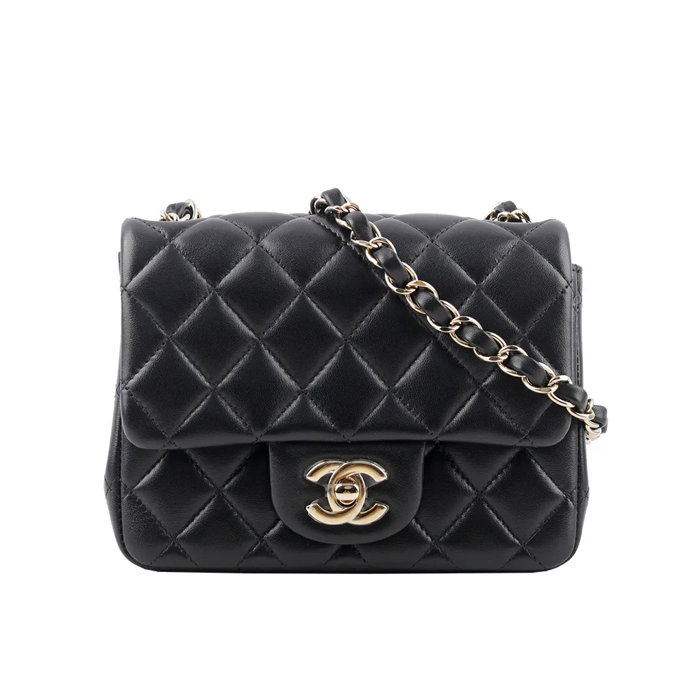 CHANEL 金色CC Logo荔枝皮二折壓釦長夾(黑色) AP0241 Y01864 C3906 歷史價格詳細信息