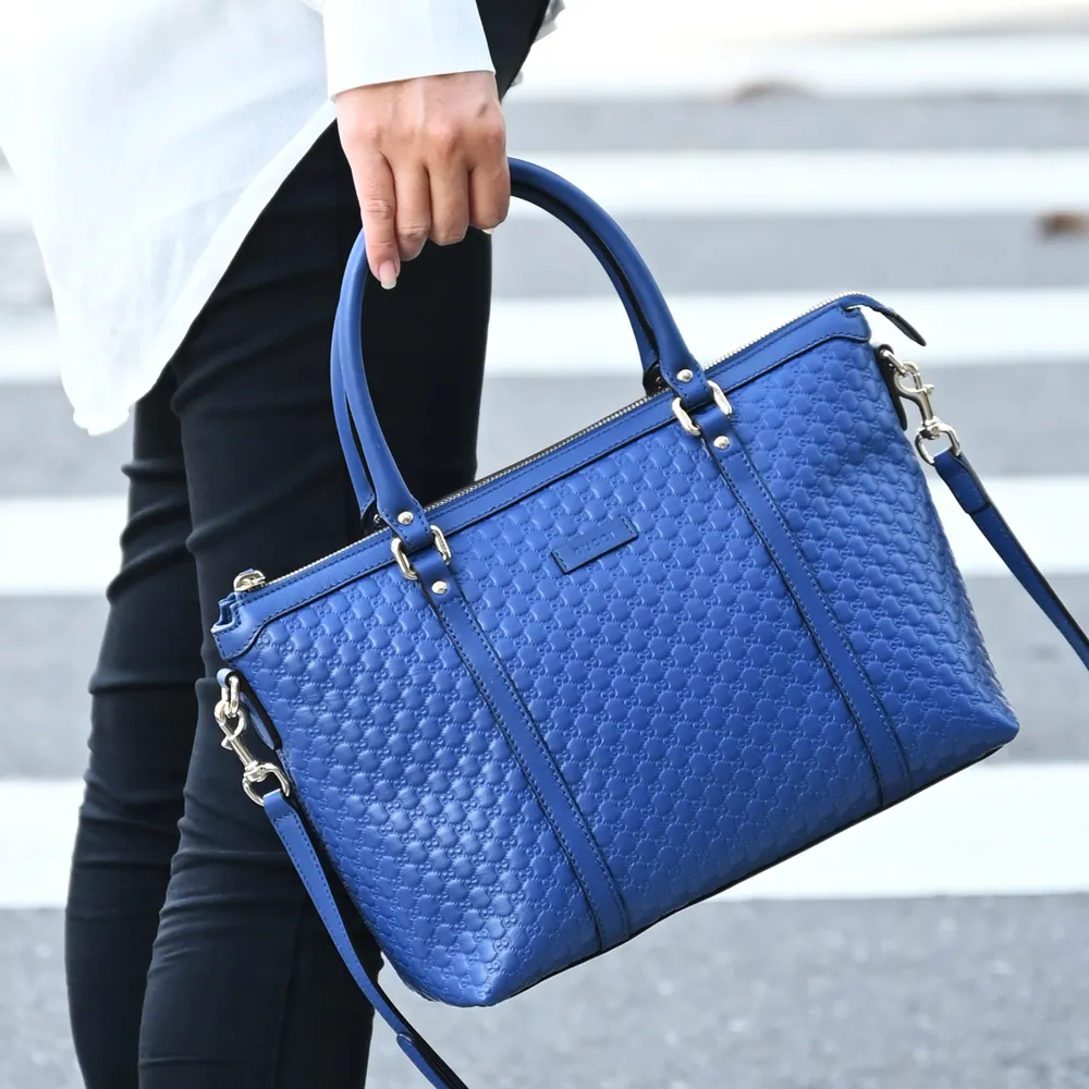 GUCCI Guccissima 壓紋牛皮證件照卡層對開長夾_展示品(黑色) 歷史價格詳細信息