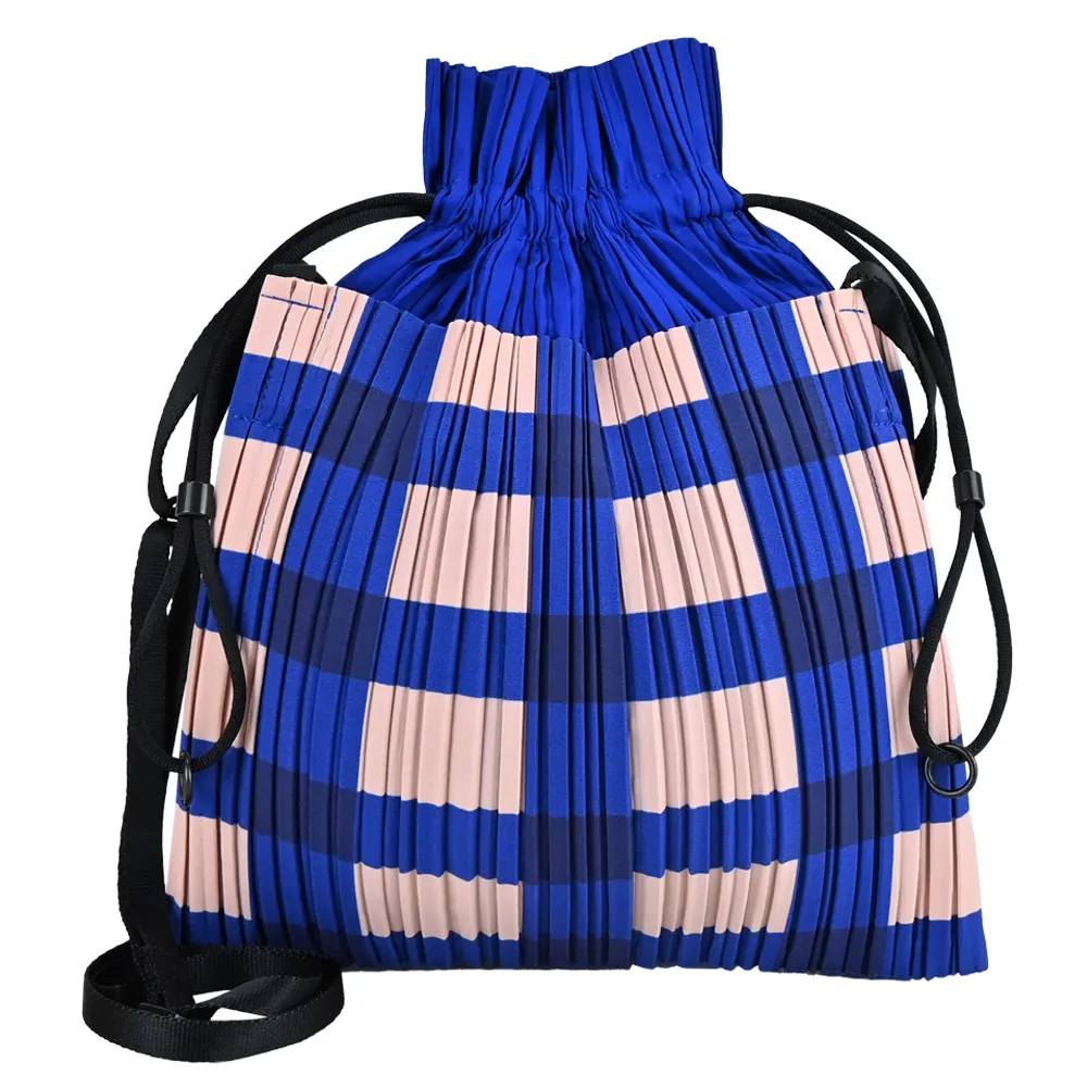ISSEY MIYAKE PLEATS TOTE褶飾手提袋 歷史價格詳細信息