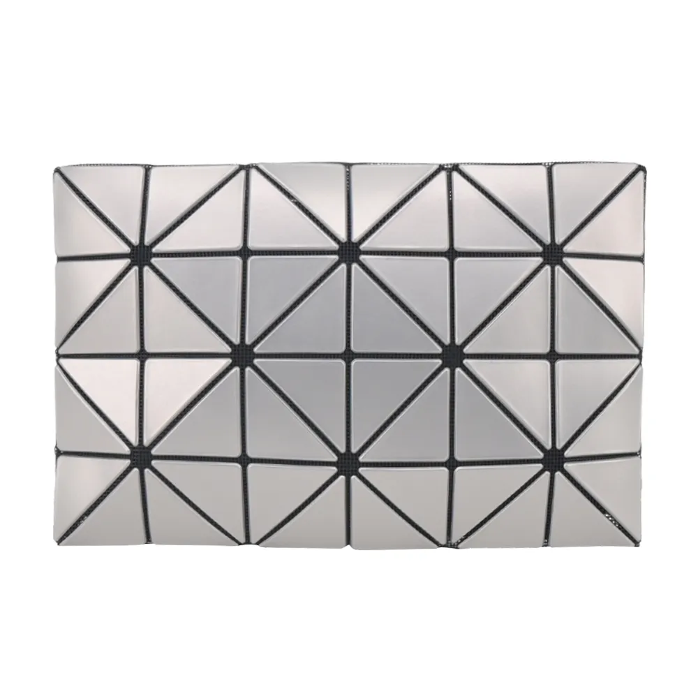 ISSEY MIYAKE 三宅一生 BAOABO 粉彩透光6x6亮面手提包-黃綠 歷史價格詳細信息