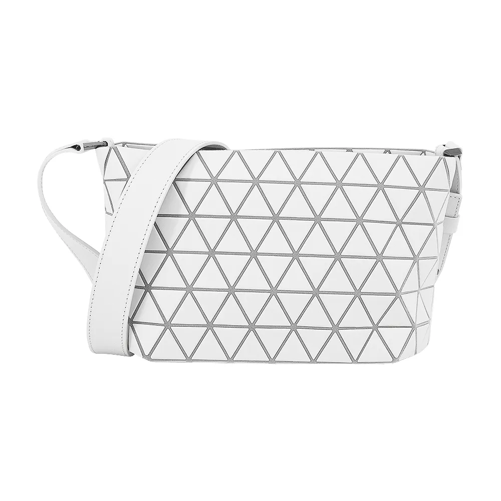 ISSEY MIYAKE 三宅一生 BAOABO CRYSTAL MATTE 單肩包-淺粉 歷史價格詳細信息