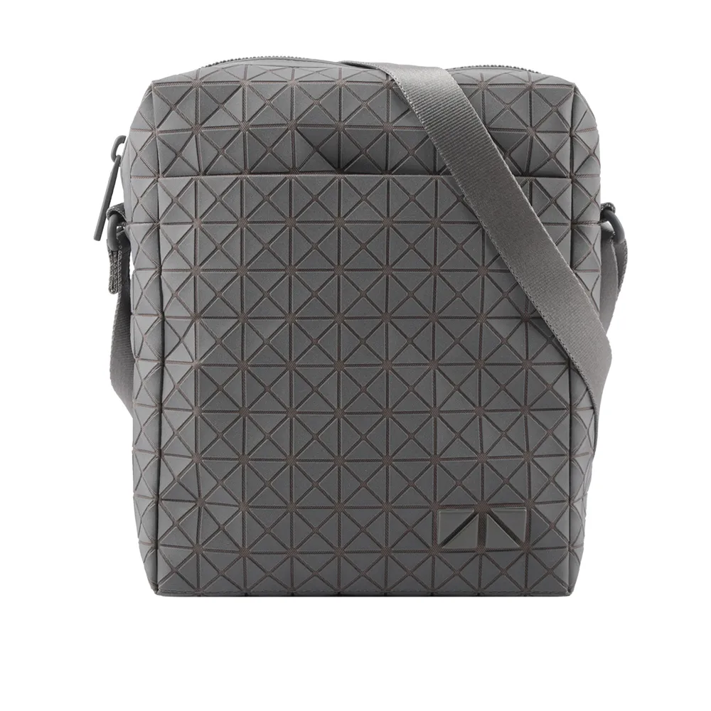 ISSEY MIYAKE BAO BAO CUBOID 迷你方形斜背包(綠色) AG661 62 歷史價格詳細信息