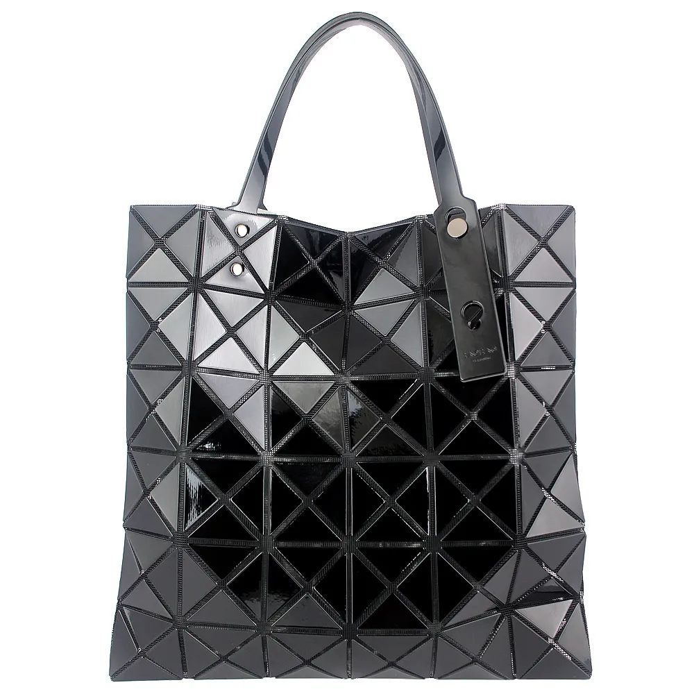 ISSEY MIYAKE 三宅一生 BAOBAO  6x6 亮面手提包-白 歷史價格詳細信息