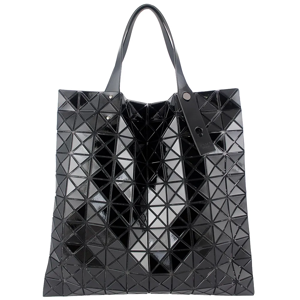 ISSEY MIYAKE 三宅一生 BAOBAO 10x10亮面肩背包-白 歷史價格詳細信息