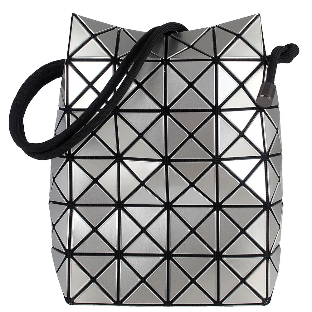 ISSEY MIYAKE 三宅一生 BAOBAO 6x6亮面雙色手提包-淺卡其×卡其 歷史價格詳細信息