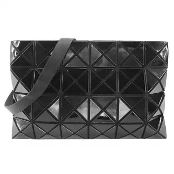 ISSEY MIYAKE 三宅一生 BAOBAO 白亮面方格3x4小斜背包 歷史價格詳細信息