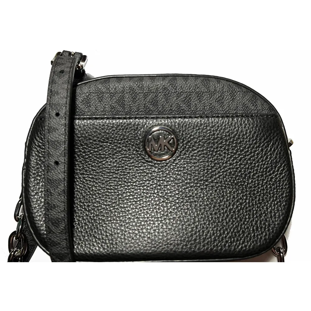 MICHAEL KORS GLAM 金圓標Logo乳霜白色防刮皮革橢圓相機包(小款) 歷史價格詳細信息