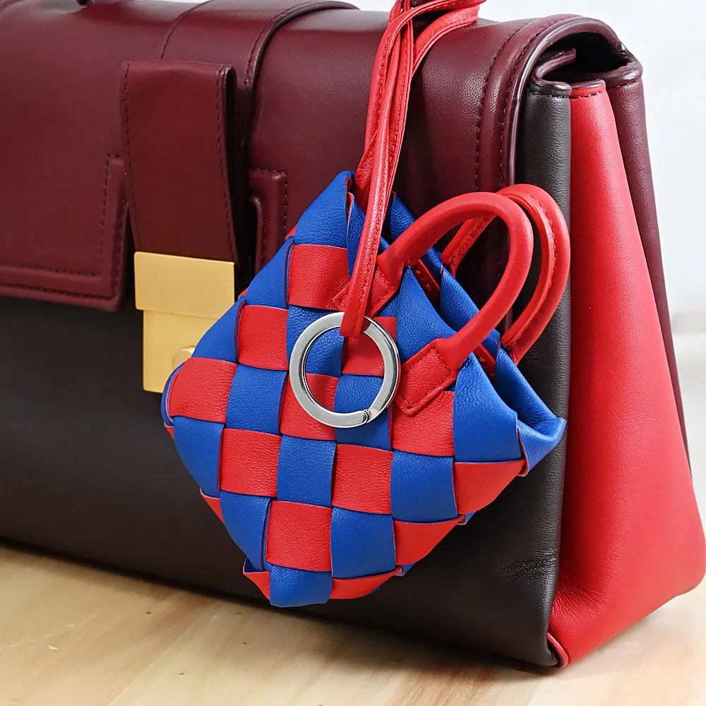 BOTTEGA VENETA 577778 編織羊皮迷你手提包吊飾.天藍 歷史價格詳細信息
