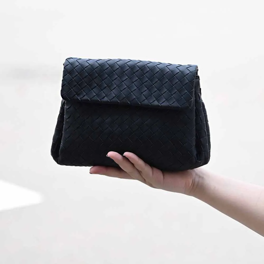 小牛津 晚安小獅子 Goodnight Lion-手電筒書(可中英點讀/英國授權繪本) 歷史價格詳細信息