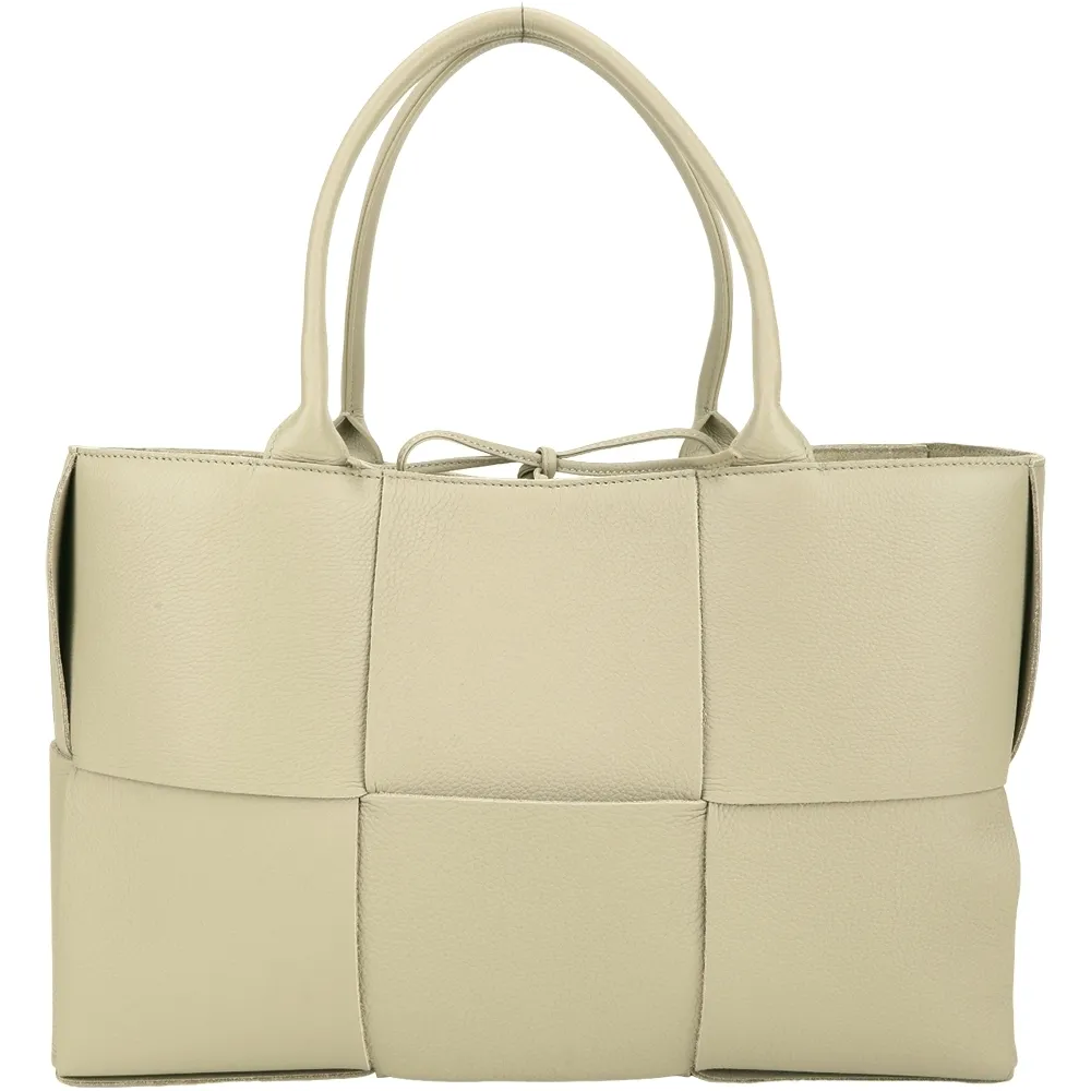 BV中筒靴 軍靴 馬丁靴 今年大熱每一款設計感滿滿！靴子上腳超級顯瘦完全不想脫掉搭配長褲短褲裙子都非常OK對腿細的妹子都好看 歷史價格詳細信息