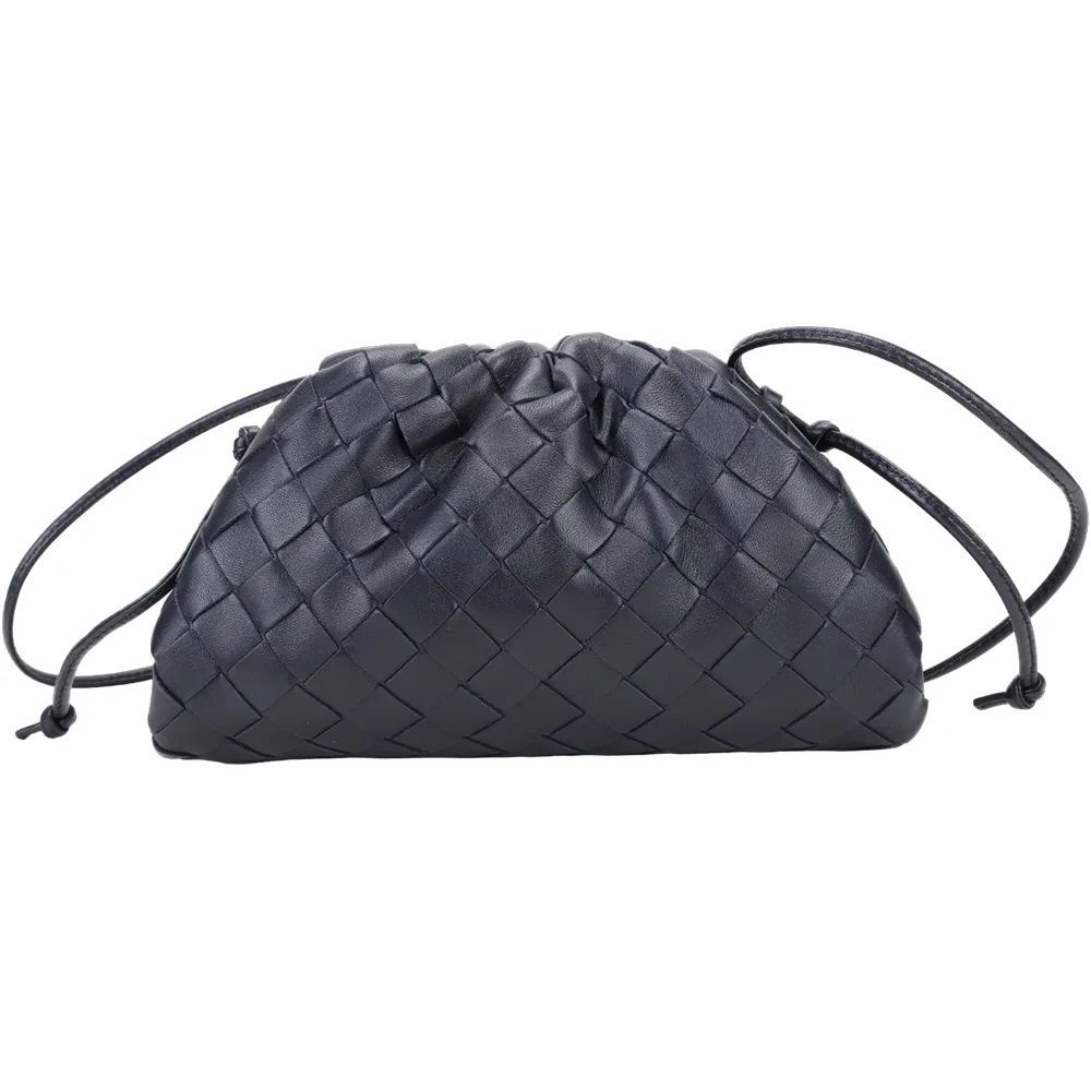 BV BOTTEGA VENETA Brick Cassette 小羊皮大格編織肩背腋下包(黑色) 歷史價格詳細信息