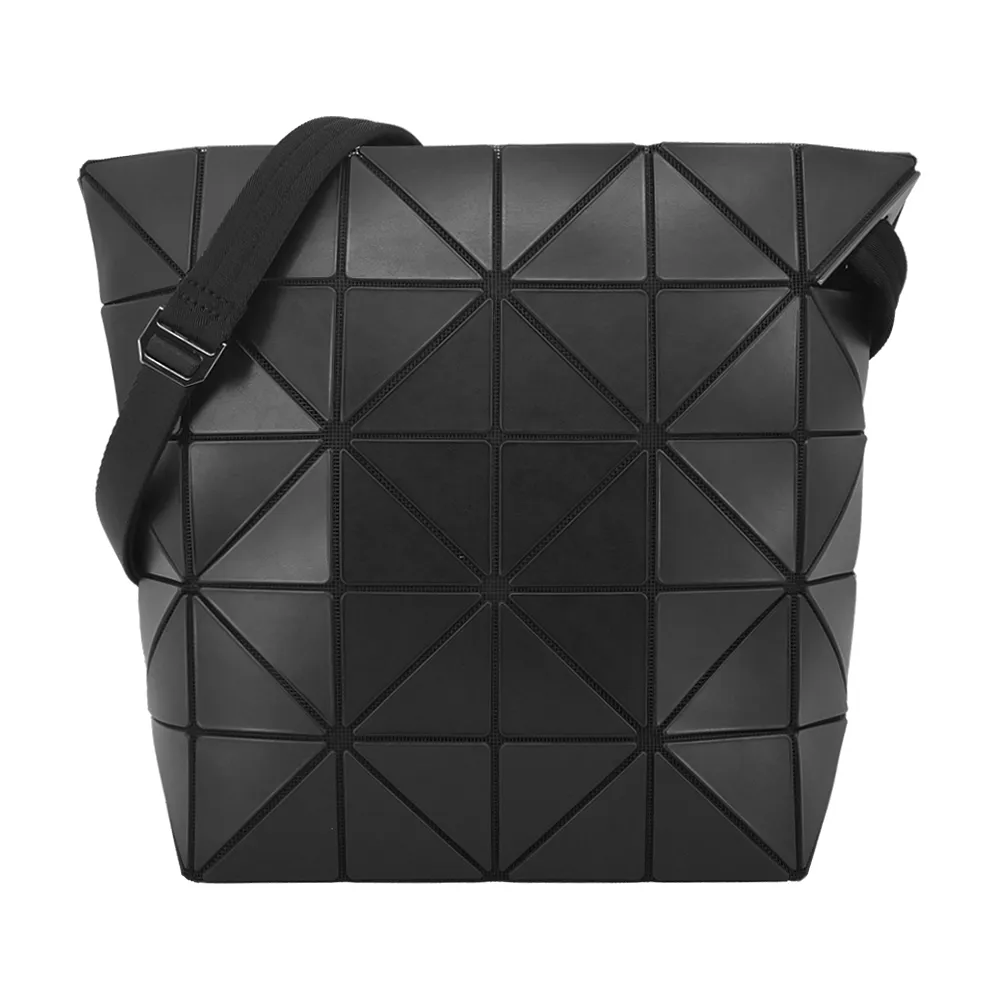 ISSEY MIYAKE 三宅一生 BAOBAO BLOCKY 霧面皮革後背包-淺灰色 歷史價格詳細信息