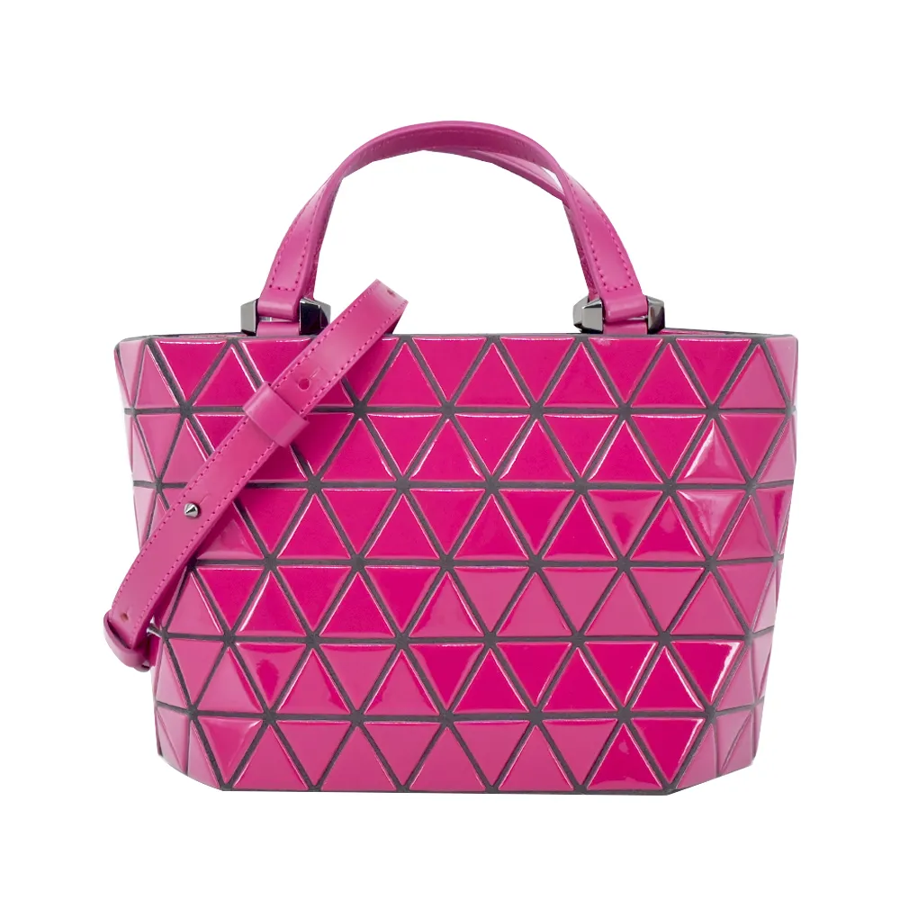 ISSEY MIYAKE 三宅一生 BAOABO CRYSTAL MATTE 單肩包-淺粉 歷史價格詳細信息