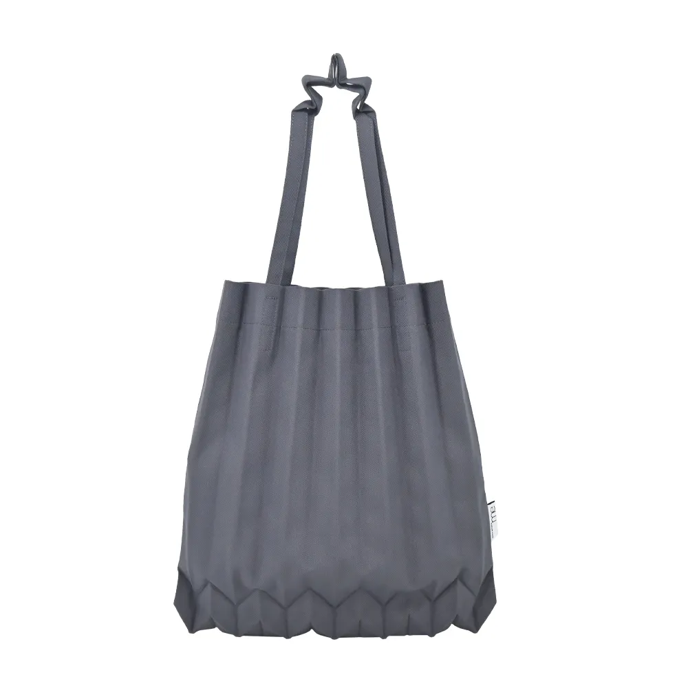 ISSEY MIYAKE 三宅一生 ME 素面摺疊樹幹包-迷你/寶藍 歷史價格詳細信息